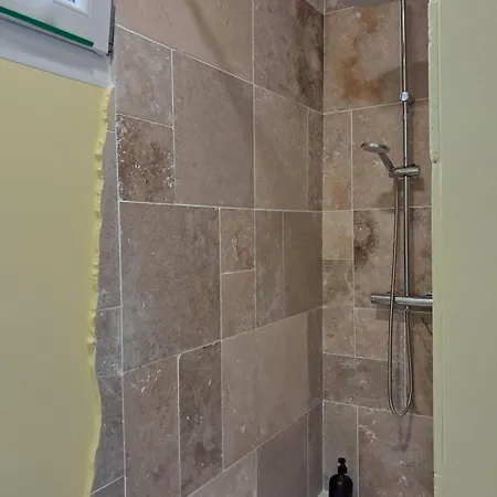 Proximite Lille 4 Personnes Jardin شقة Templemars